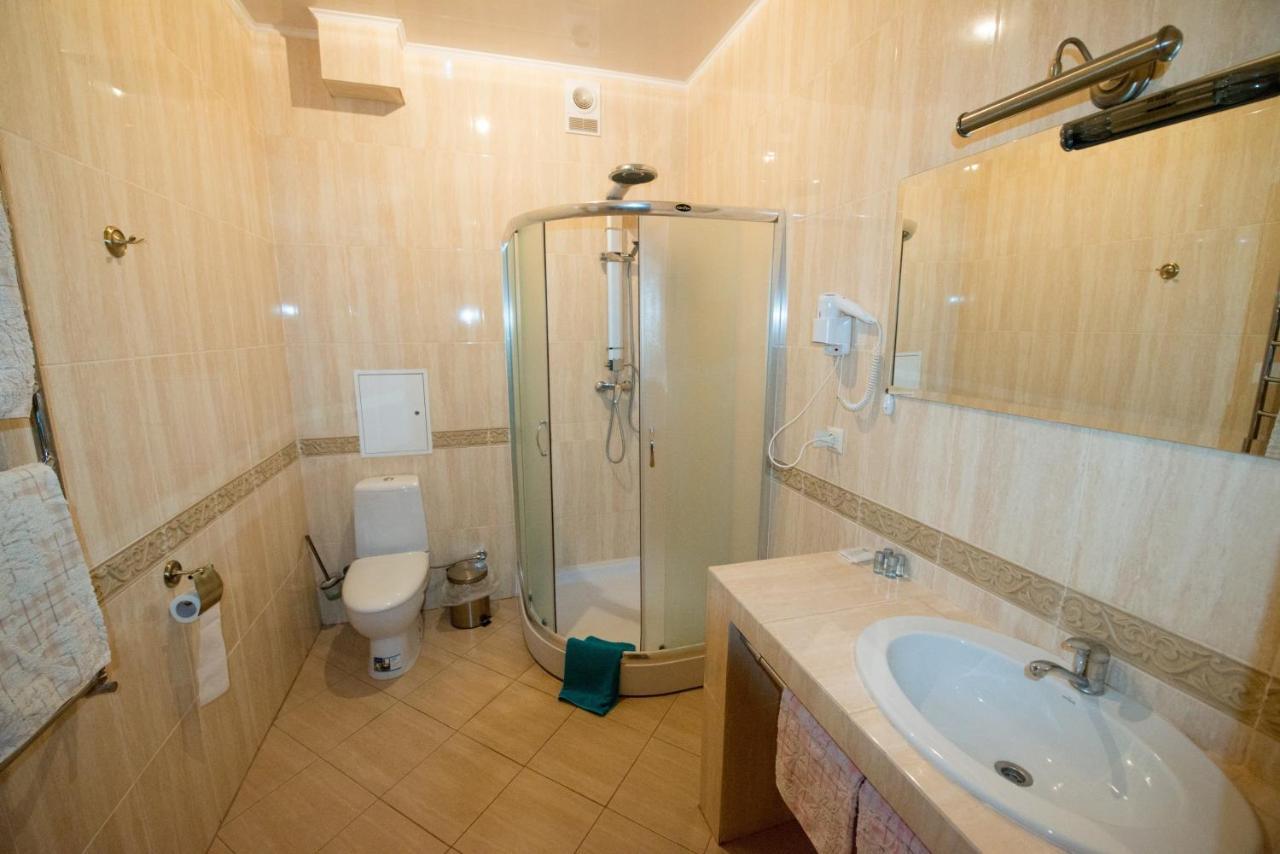 Oazis-M Hotell Babin Exteriör bild